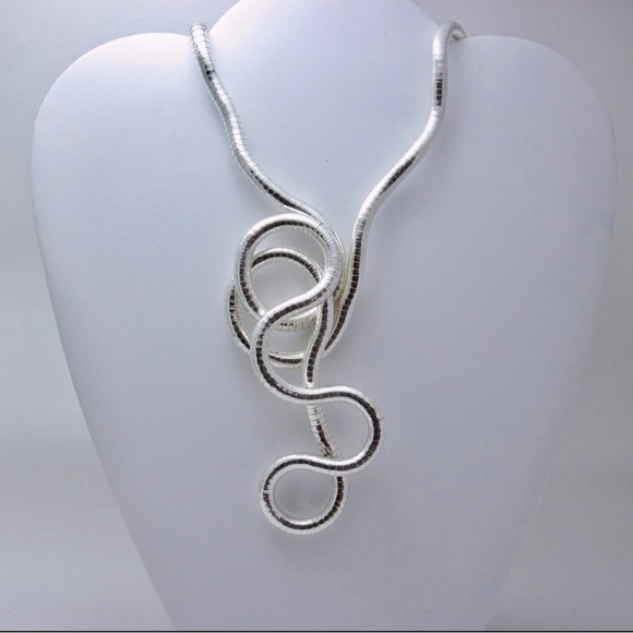 Rare Silver Plated Modable Flexible Necklace New in Box w/Free Gift - Picture 4 of 16